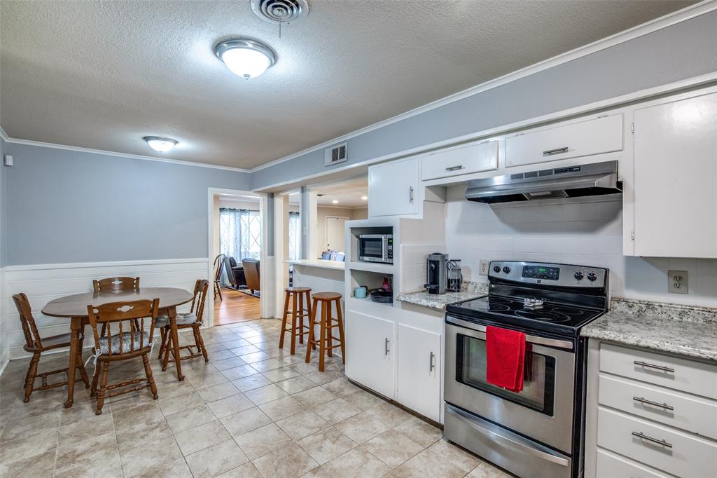 3928 Menzer Road Fort Worth, TX 76103 - Photo 13 of 25