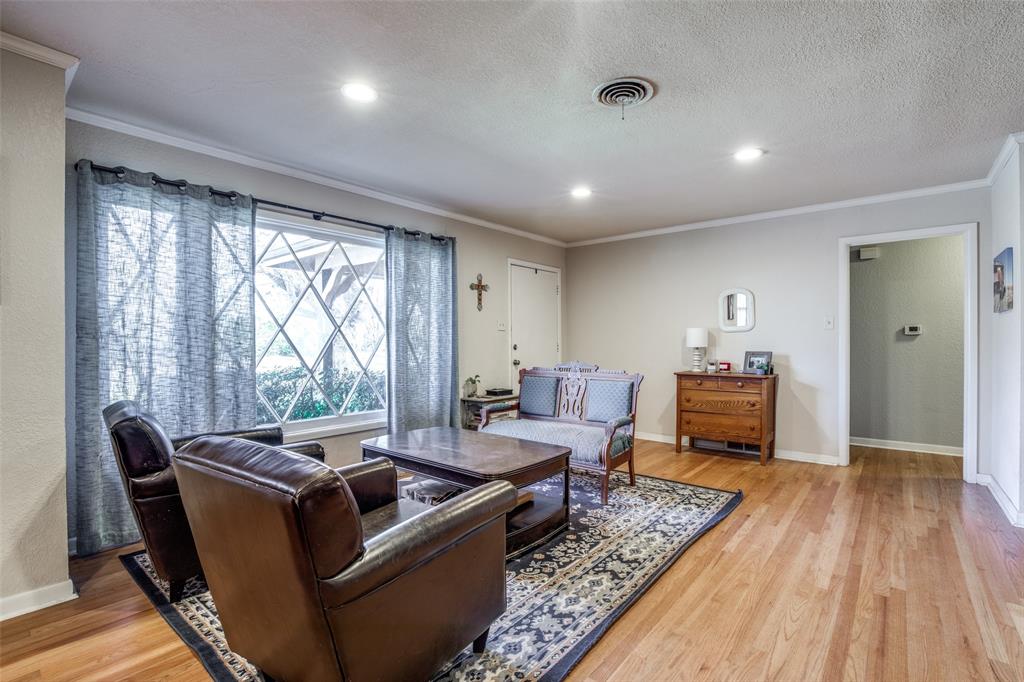 3928 Menzer Road Fort Worth, TX 76103 - Photo 17 of 25