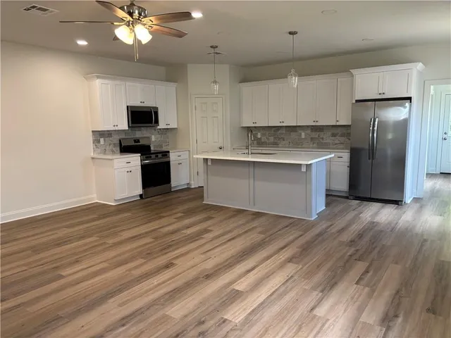 $244,900 | 2035 Huey P Long Avenue, Gretna, LA 70053