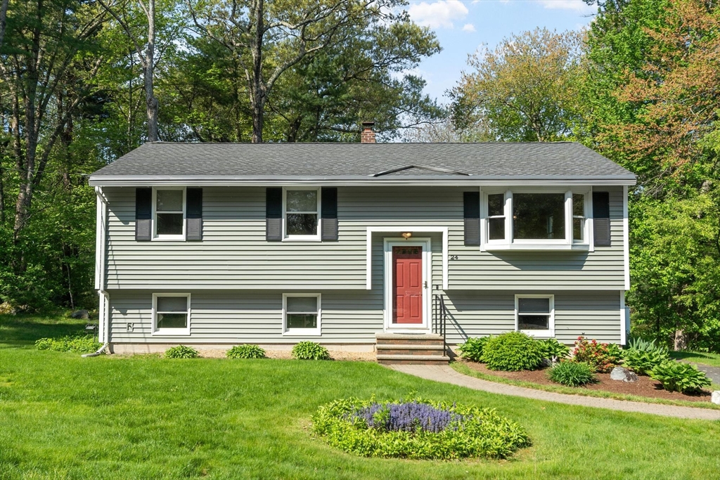 24 Meadowview Road Georgetown, MA 01833 - Photo 3 of 42