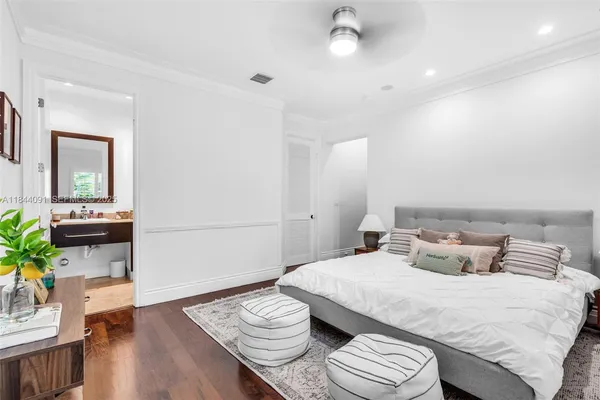 $5,600,000 | 7320 Southwest 79th Court, Miami, FL 33143