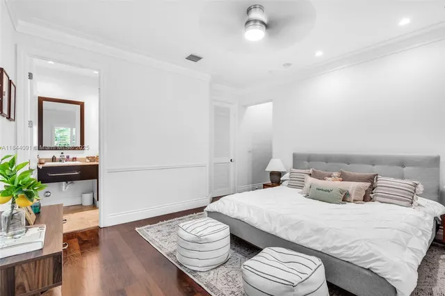 $5,600,000 | 7320 Southwest 79th Court, Miami, FL 33143