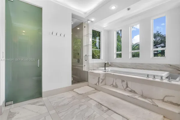 $5,600,000 | 7320 Southwest 79th Court, Miami, FL 33143