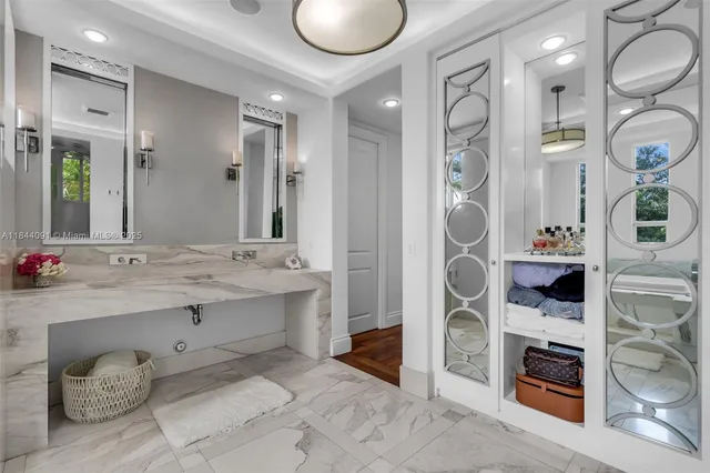 $5,600,000 | 7320 Southwest 79th Court, Miami, FL 33143