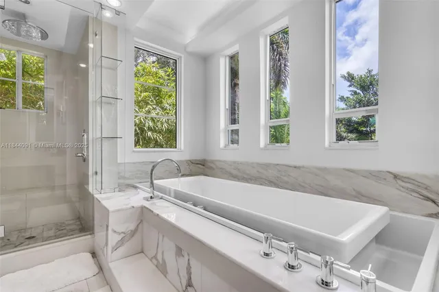 $5,600,000 | 7320 Southwest 79th Court, Miami, FL 33143