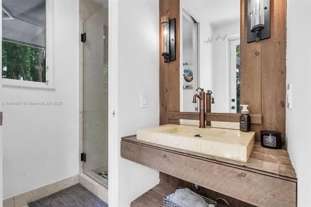 $5,600,000 | 7320 Southwest 79th Court, Miami, FL 33143