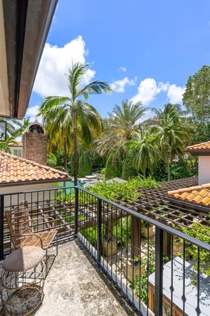 $5,600,000 | 7320 Southwest 79th Court, Miami, FL 33143