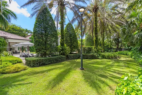 $5,600,000 | 7320 Southwest 79th Court, Miami, FL 33143