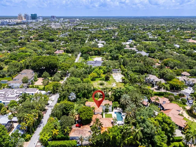 $5,600,000 | 7320 Southwest 79th Court, Miami, FL 33143