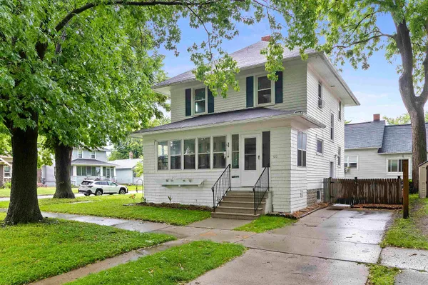 $210,000 | 520 Elmore Street, Green Bay, WI 54303
