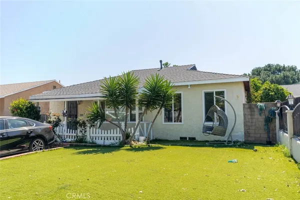 $4,000 | 11246 Saticoy Street, Sun Valley, CA 91352