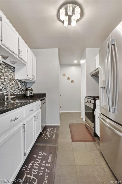 40041 Crosswinds Road Novi, MI 48375 - Photo 5 of 41 Gallery Image 5