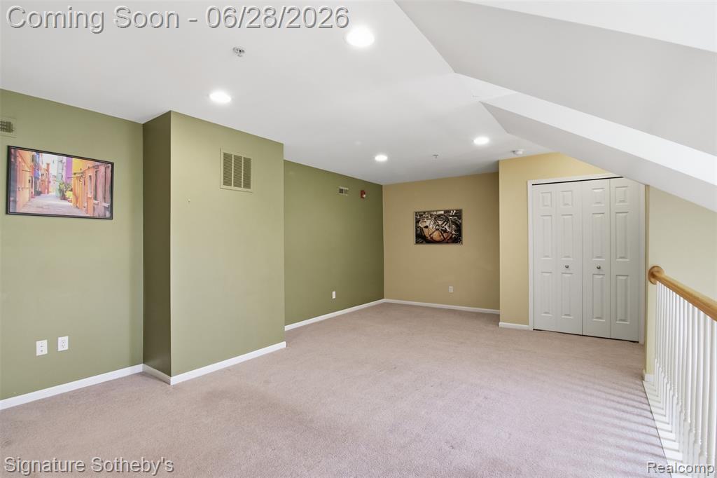 1091 Beaver Run Troy, MI 48083 - Photo 21 of 28