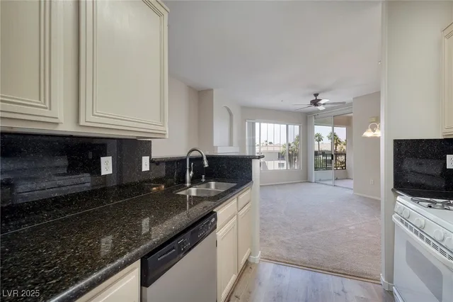 $199,000 | 7159 South Durango Drive, Unit 310, Las Vegas, NV 89113