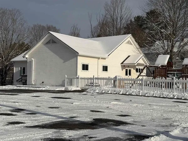 $440,000 | 92 West Main Street, Hyde Park, VT 05655