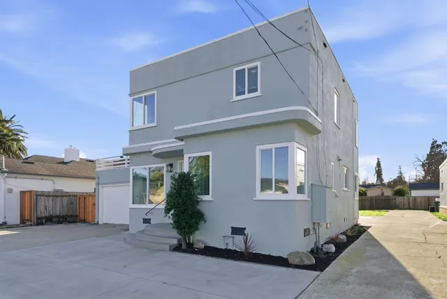 $1,798,888 | 229 North Humboldt Street, San Mateo, CA 94401