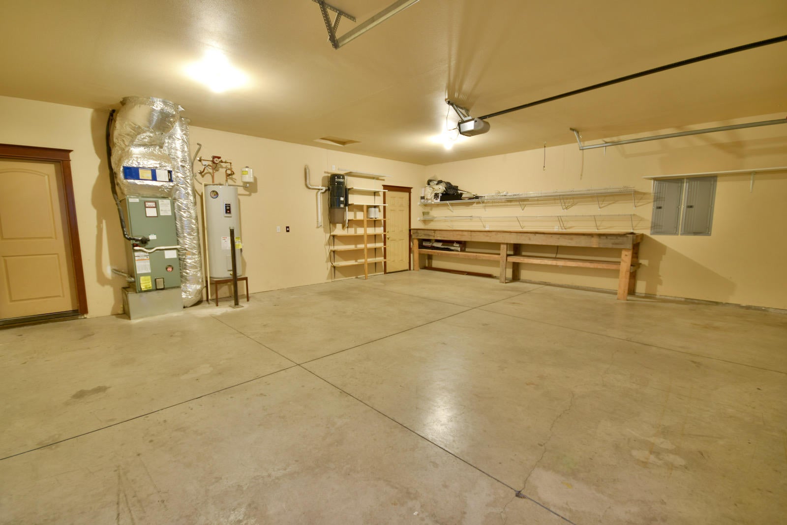 59985 Navajo Road Bend, OR 97702 - Photo 34 of 43 DSC_0047