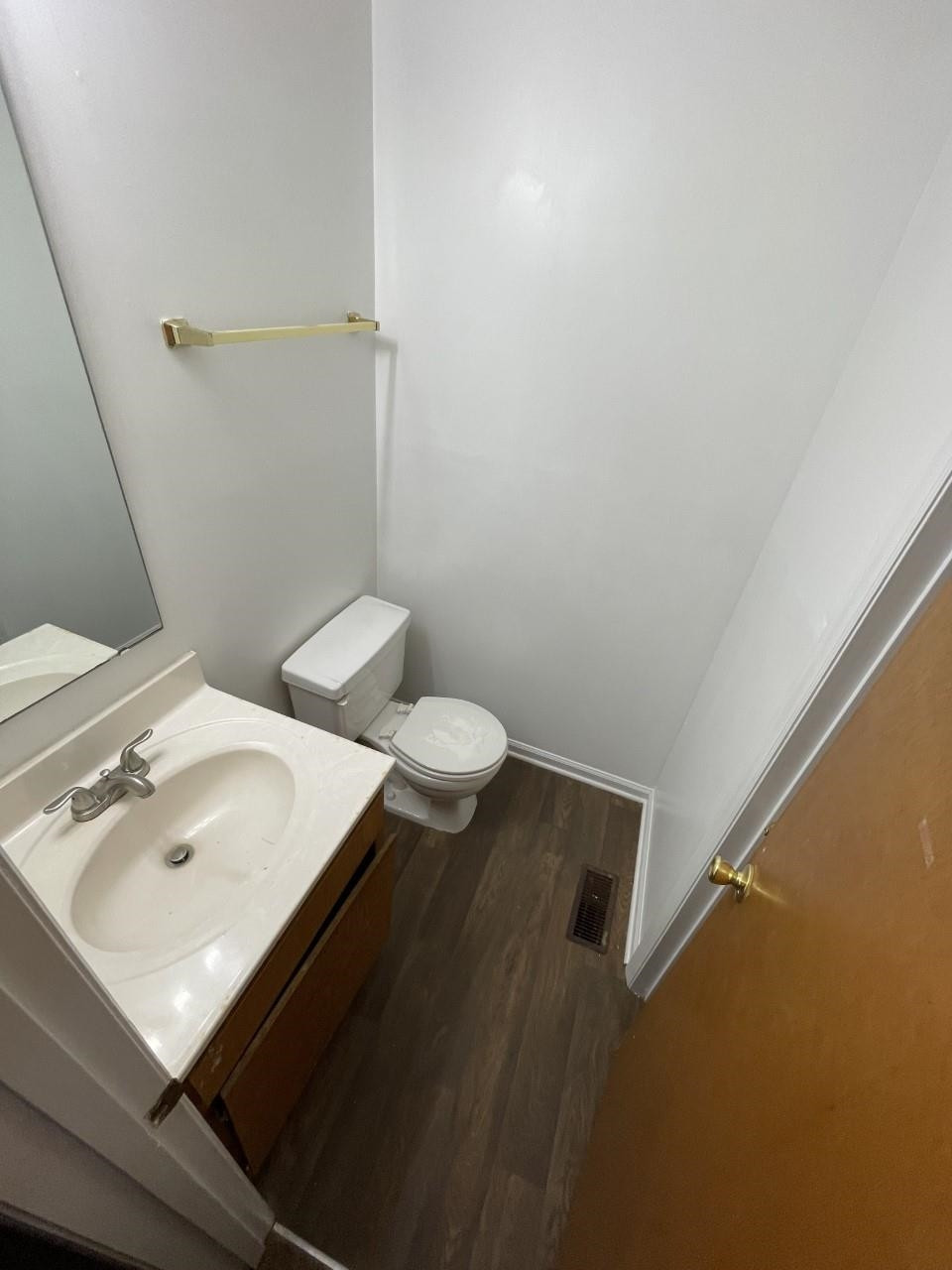4208 Kaplan Drive Raleigh, NC 27606 - Photo 10 of 11 Photo 10