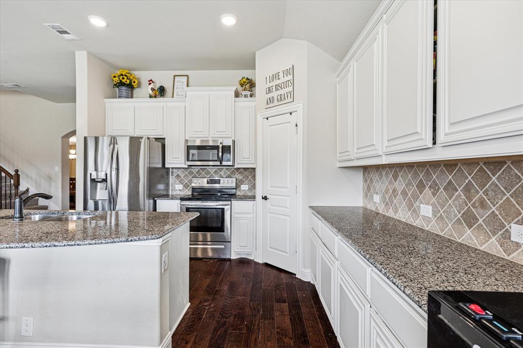 2425 Moon Dance Lane Midlothian, TX 76065 - Photo 12 of 25