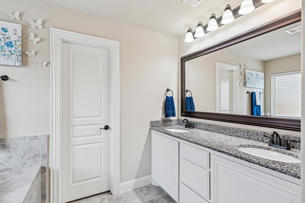 2425 Moon Dance Lane Midlothian, TX 76065 - Photo 17 of 25