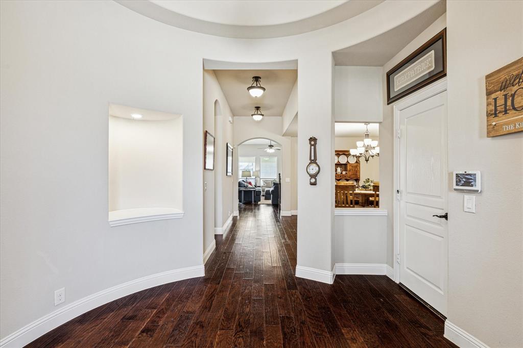 2425 Moon Dance Lane Midlothian, TX 76065 - Photo 5 of 25