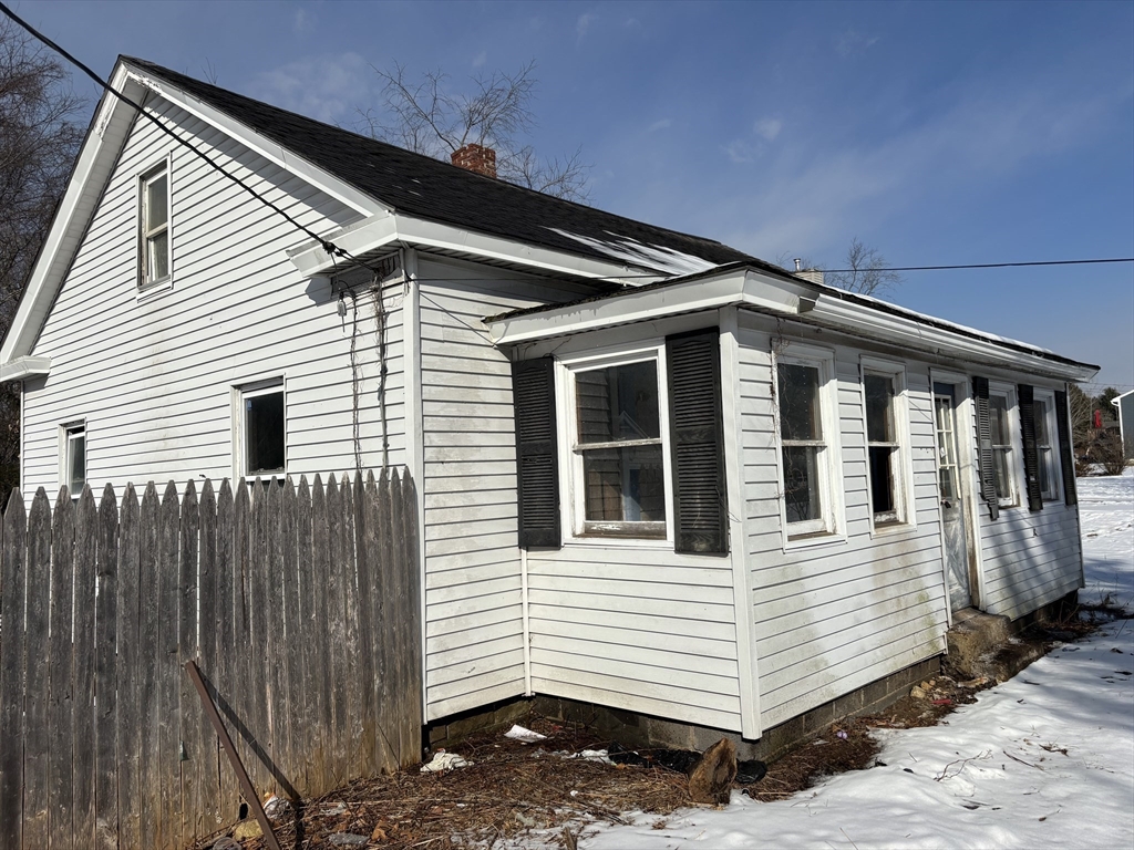 612 Wheelwright Road Barre, MA 01005 - Photo 3 of 8