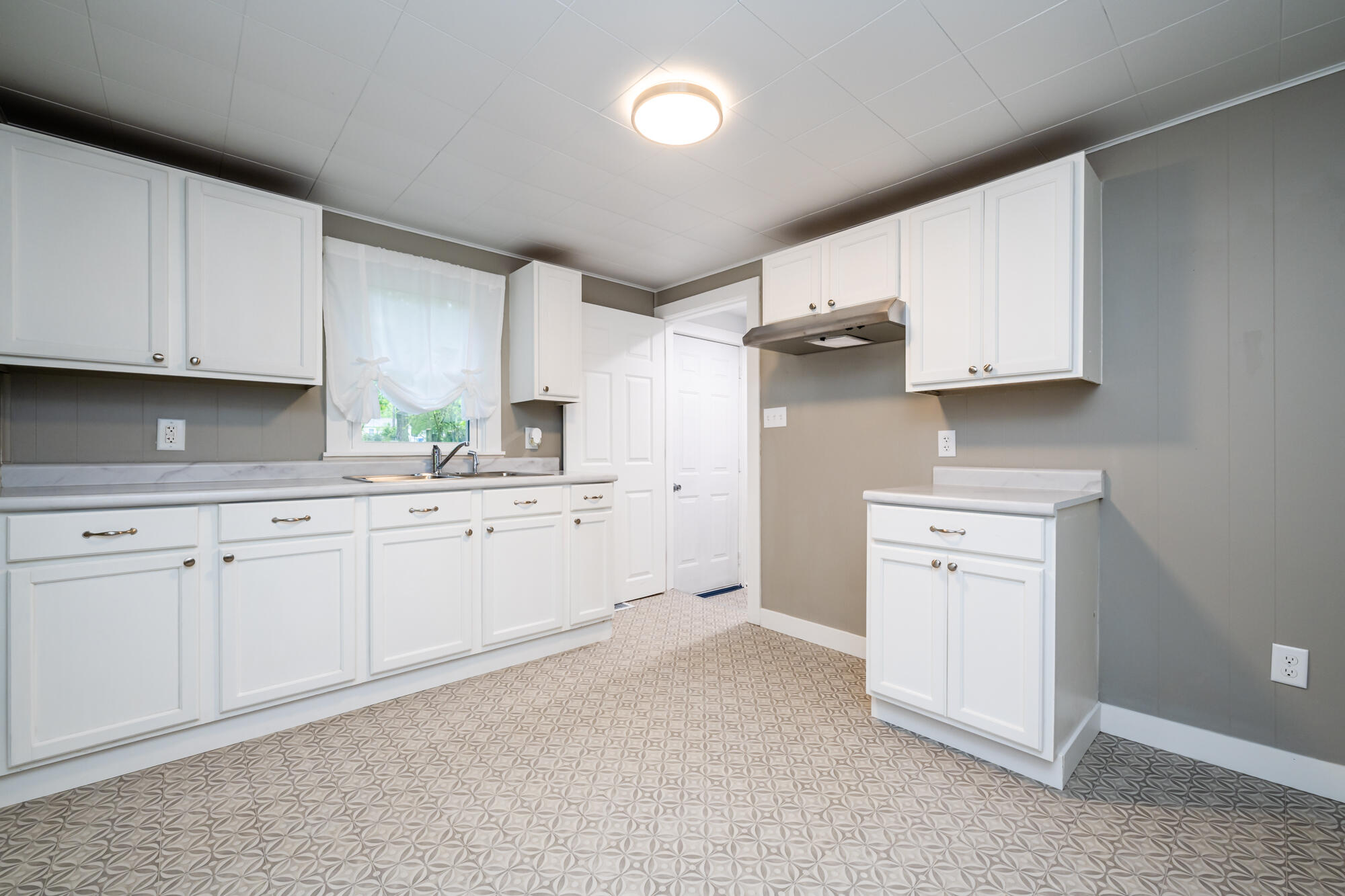 3564 Fieldtree Road Benton Harbor, MI 49022 - Photo 7 of 19 Fieldtree-107