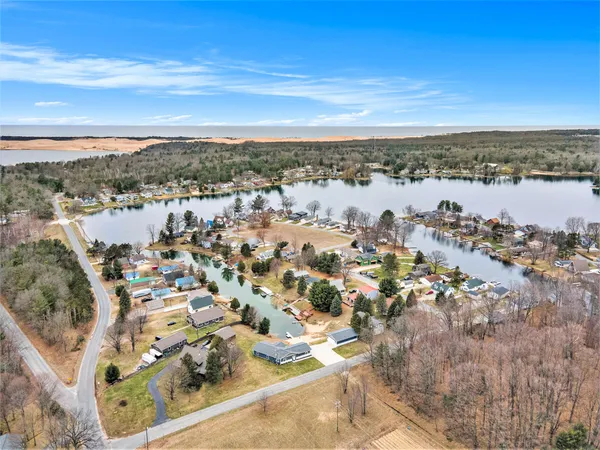 $775,000 | 1641 Arrowhead Drive, Mears, MI 49436