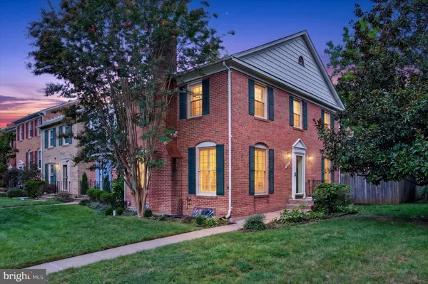 $633,200 | 7026 Leebrad Street, Springfield, VA 22151