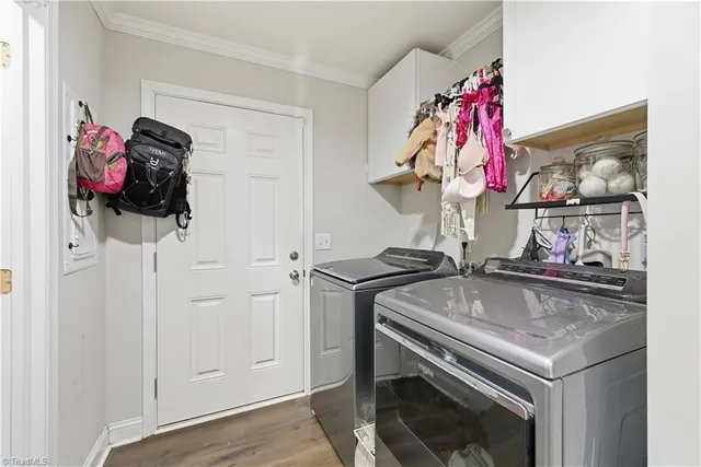 $700,000 | 1071 Pineknoll Drive, Yadkinville, NC 27055