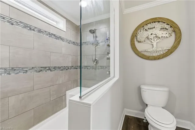 $700,000 | 1071 Pineknoll Drive, Yadkinville, NC 27055