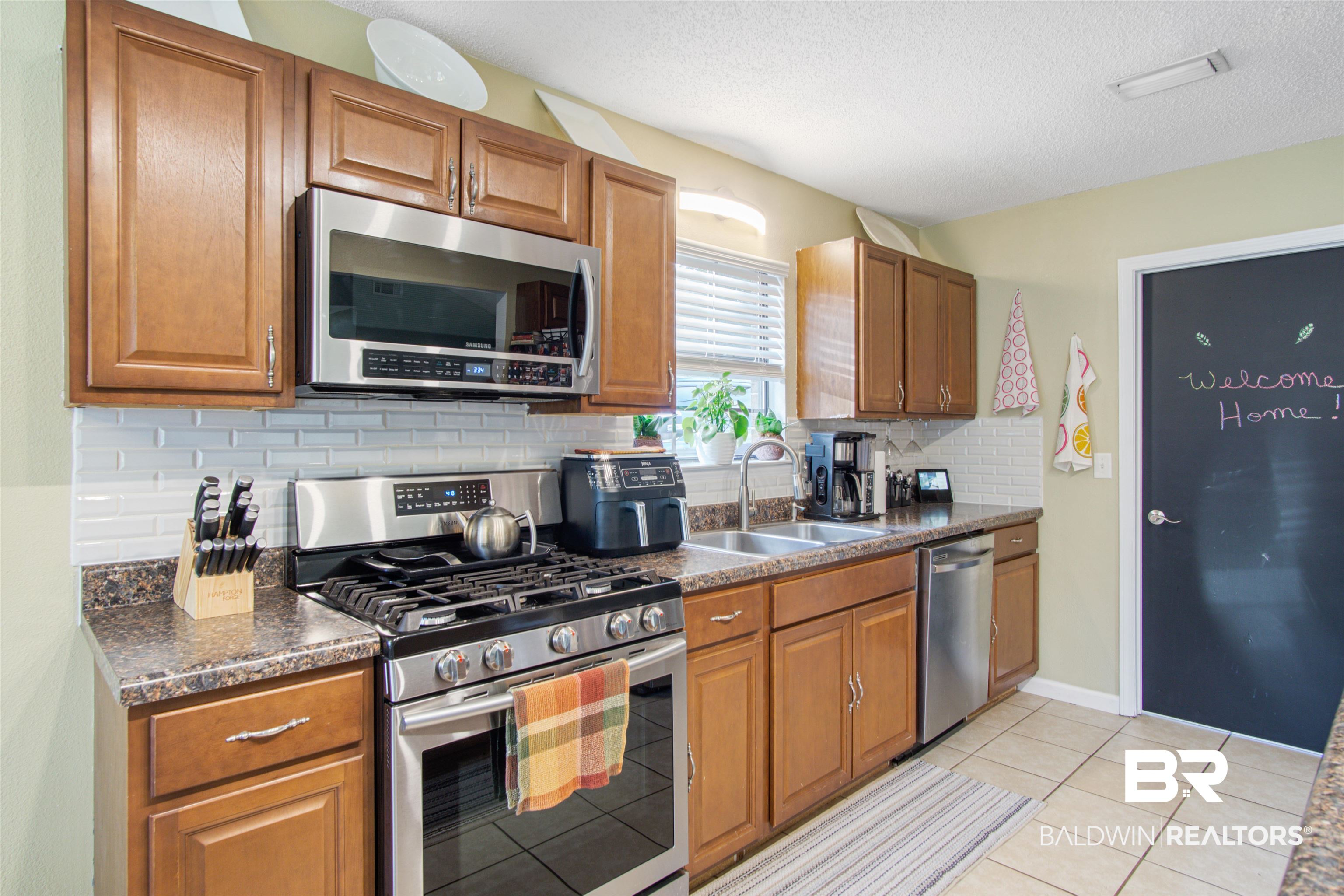 16110 Woodpecker Road Silverhill, AL 36576 - Photo 9 of 31