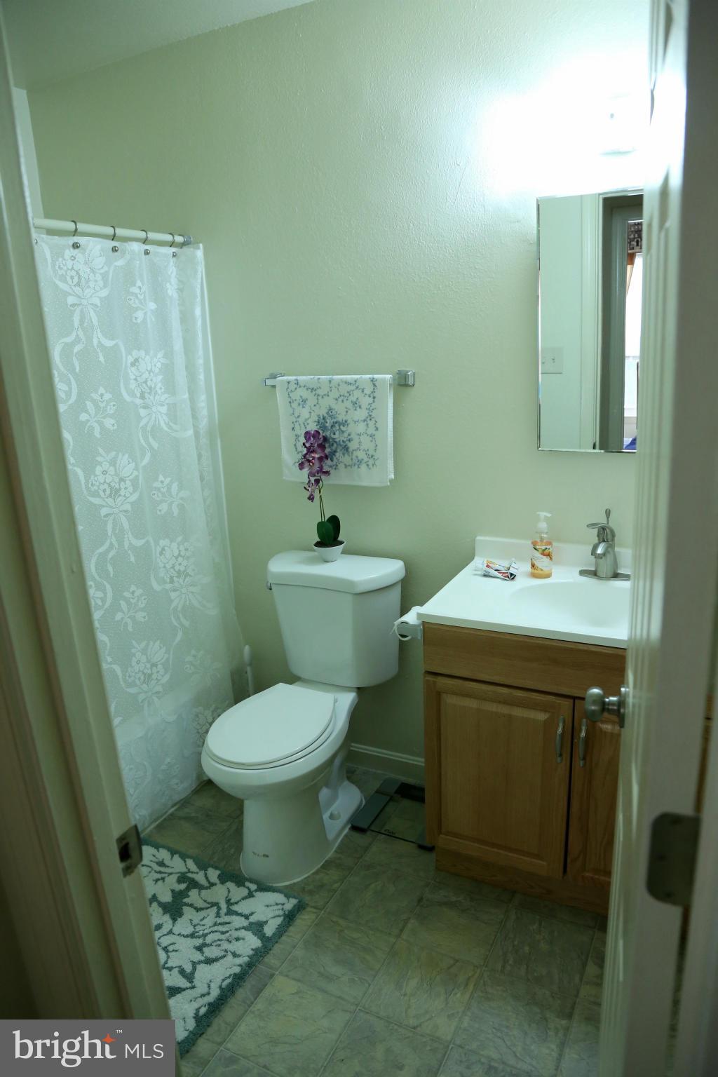1764 Wilcox Lane Silver Spring, MD 20906 - Photo 6 of 8 Bath