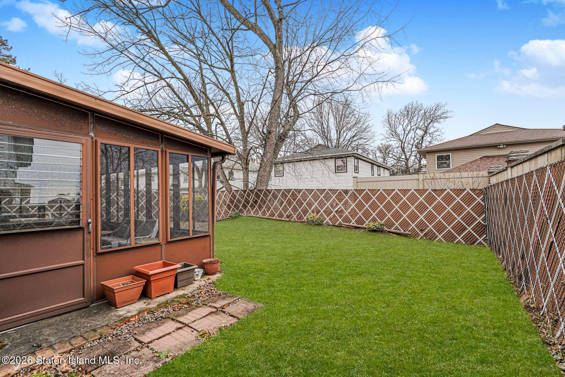 33 Figurea Avenue Staten Island, NY 10312 - Photo 25 of 28 IMG_9330