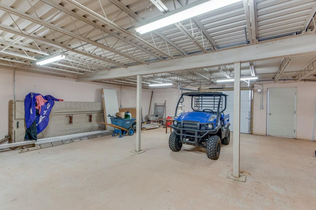 2152 Silver Circle Gainesville, GA 30501 - Photo 45 of 46 a view of parking garage with furniture