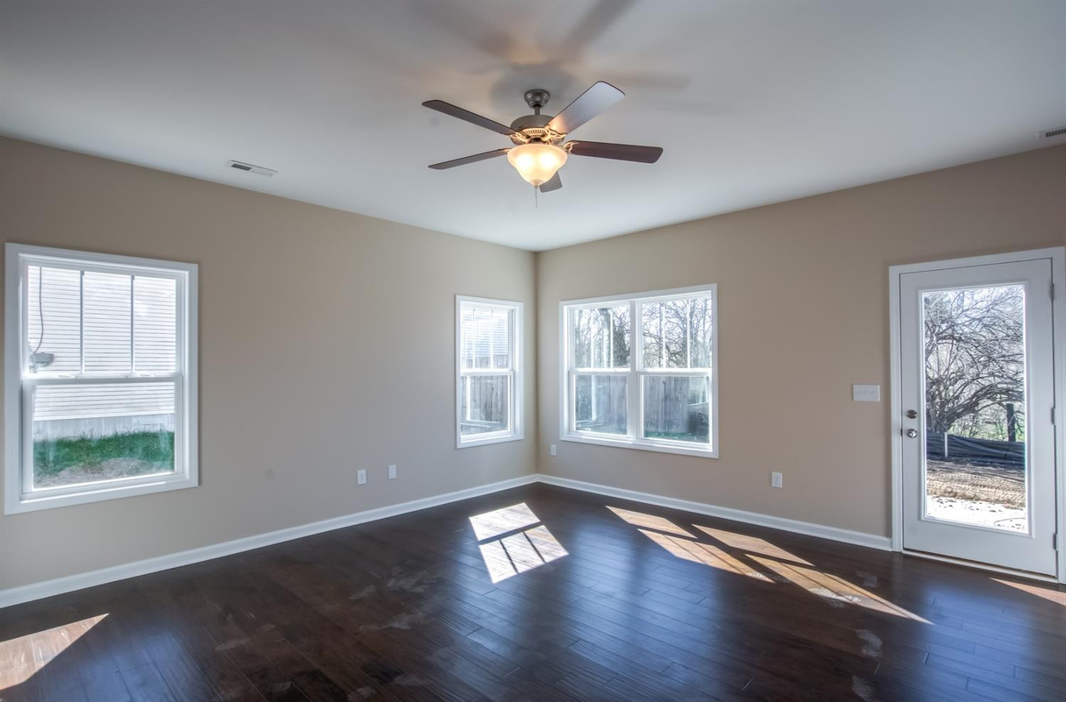 1332 Greendale Road Lexington, KY 40511 - Photo 4 of 22 Photo 4