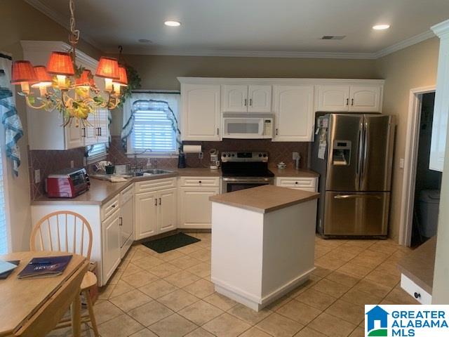 210 Beaver Trail Pelham, AL 35124 - Photo 3 of 10