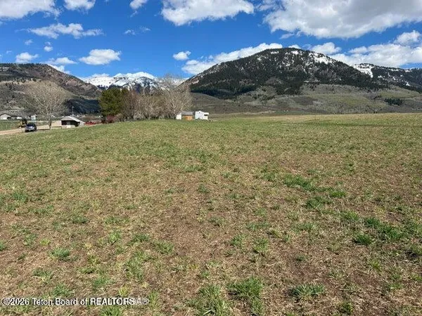 $129,900 | 123 Reeves-Schwab Lane, Smoot, WY 83126