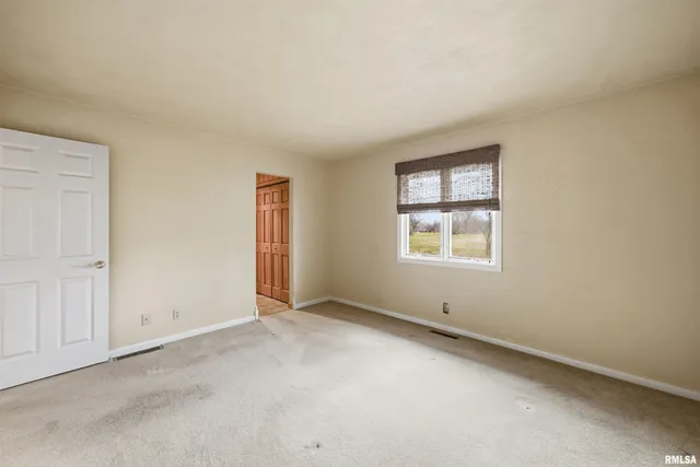 $217,000 | 2003 Highwood Avenue, Pekin, IL 61554