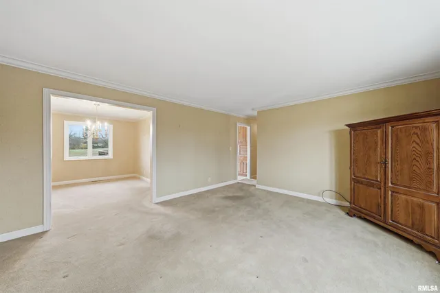 $217,000 | 2003 Highwood Avenue, Pekin, IL 61554