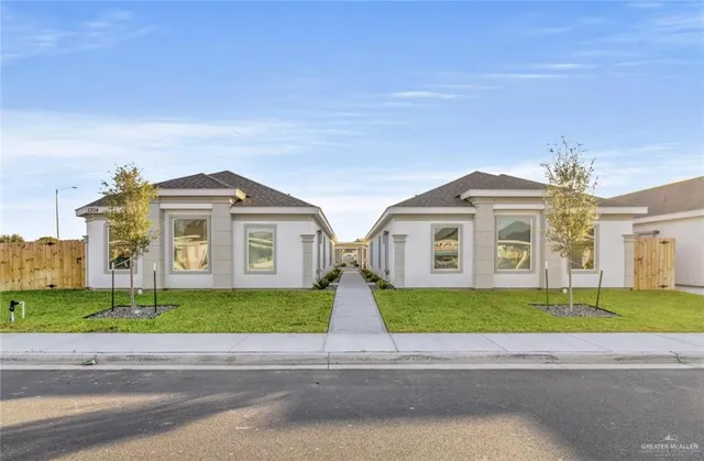 $985 | 1309 West Sucre Drive, Unit 1, Edinburg, TX 78541