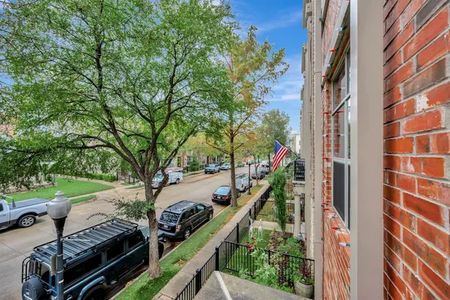 $620,000 | 614 East 1st Street, Fort Worth, TX 76102