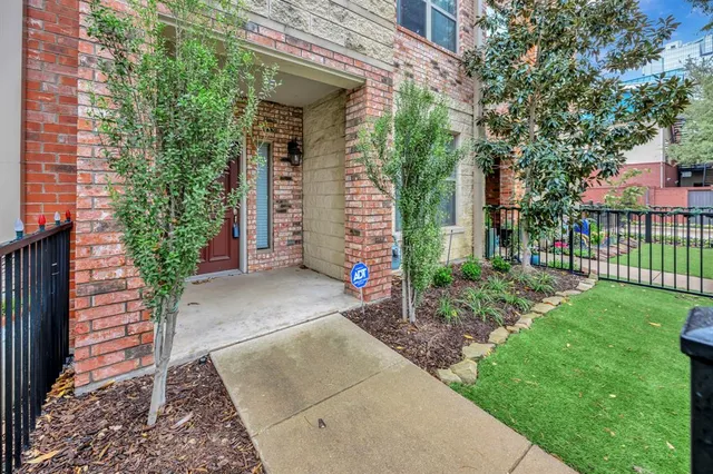$620,000 | 614 East 1st Street, Fort Worth, TX 76102