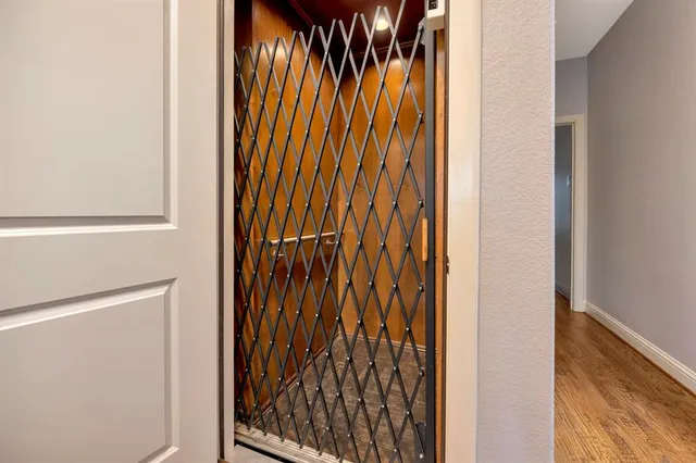 $620,000 | 614 East 1st Street, Fort Worth, TX 76102