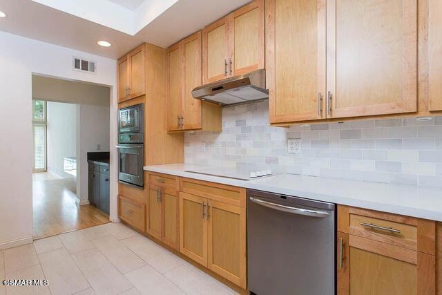 4338 Redwood Avenue, Unit B313 Marina del Rey, CA 90292 - Photo 12 of 20