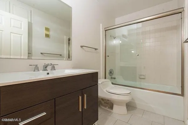 $5,950 | 4338 Redwood Avenue, Unit B313, Marina del Rey, CA 90292
