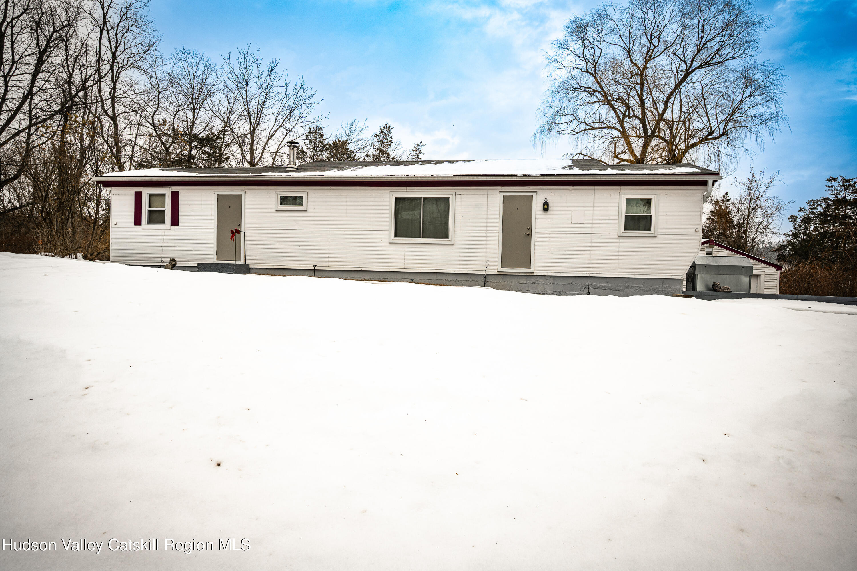 2860 Old Kings Road Catskill, NY 12414 - Photo 2 of 21 a front view of a house with a yard