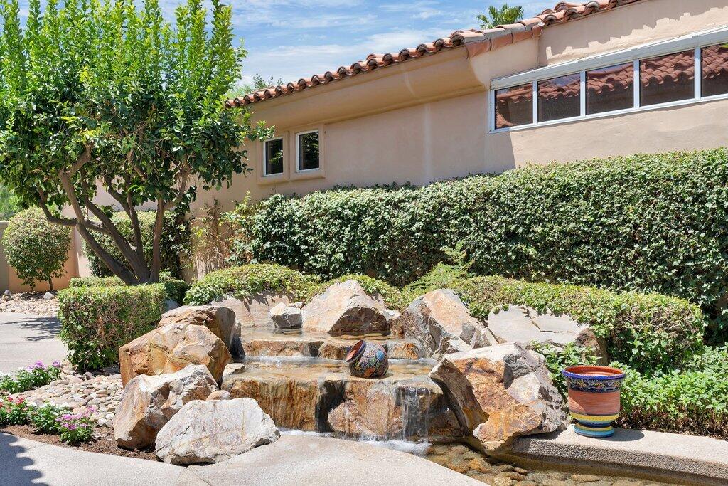 79860 Tangelo La Quinta, CA 92253 - Photo 34 of 45 a view of a chairs and table in backyard