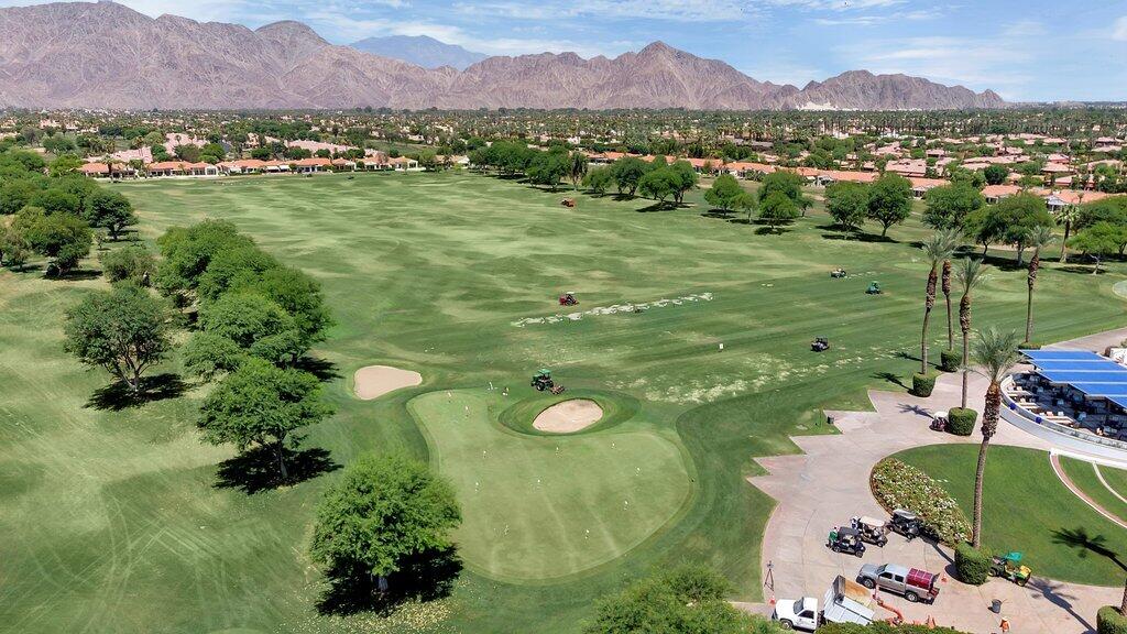 79860 Tangelo La Quinta, CA 92253 - Photo 40 of 45 a view of a city with mountains in the background