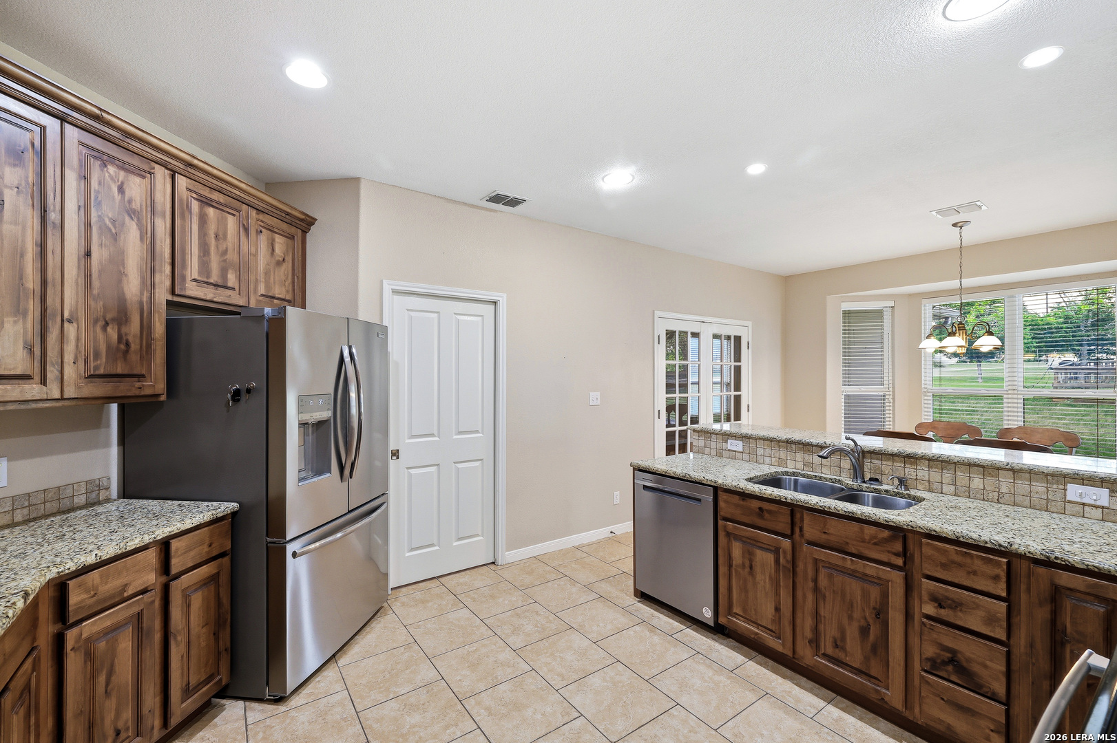 232 Edgewood Circle Bandera, TX 78003 - Photo 10 of 27